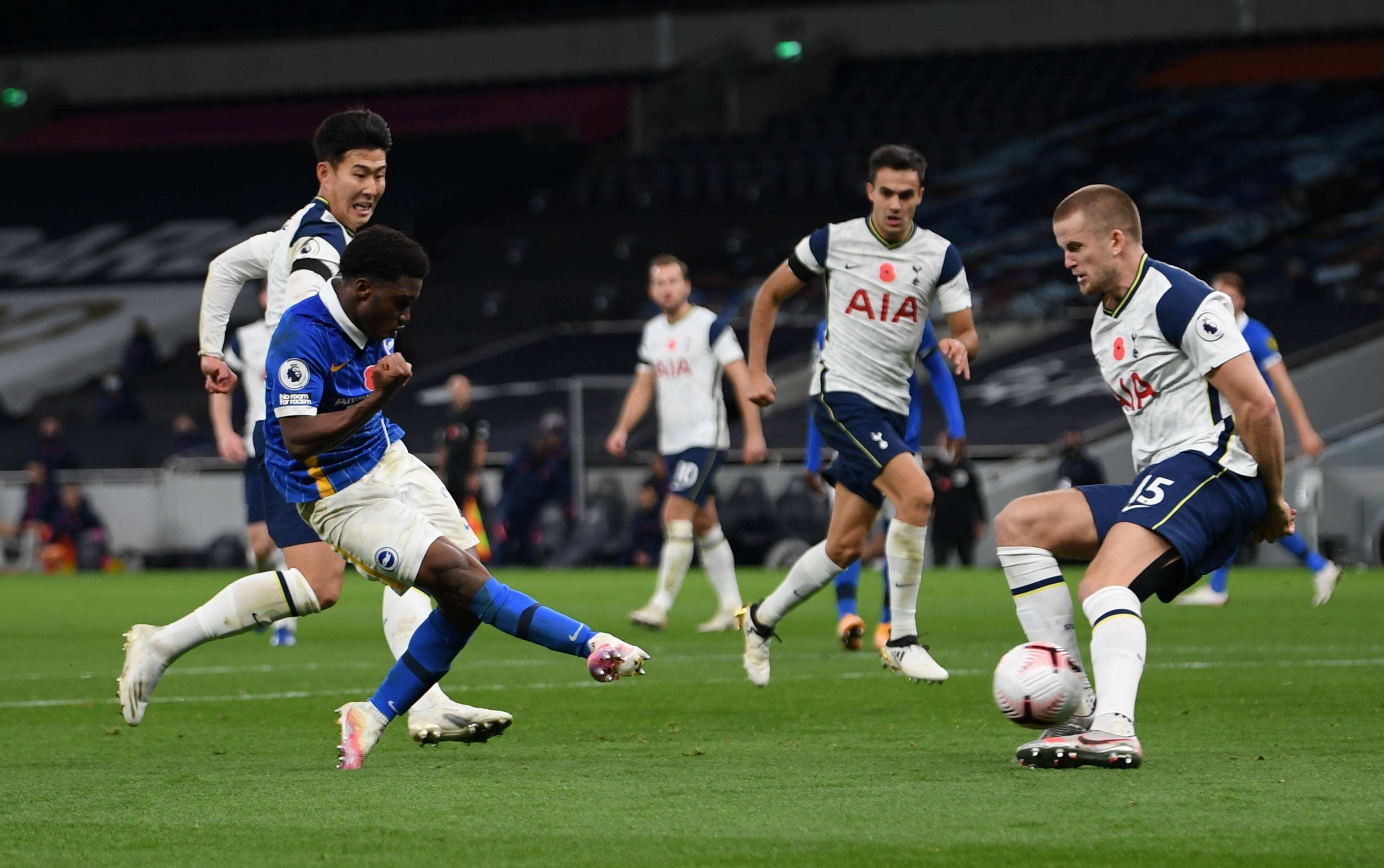 奥格斯堡2-0勒沃库森，吉安努利斯传射，药厂三中门框